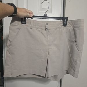 Columbia Titanium Women's Khaki Shorts